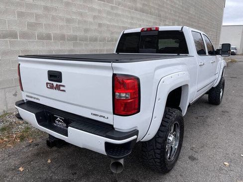 Used 2016 GMC Sierra 2500 Denali w/ Duramax Plus Package image 6