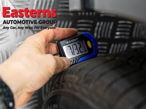 Used 2022 Subaru Forester Premium AWD/4WD image 31