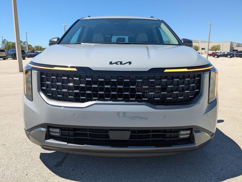 New 2026 Kia Carnival SX FWD image 3