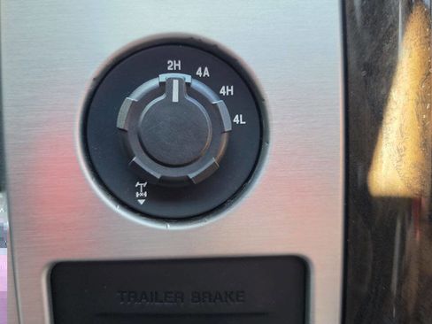 Used 2013 Ford F150 Platinum image 15