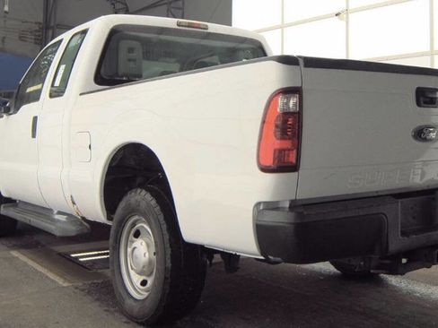 Used 2016 Ford F250 XL AWD/4WD image 13