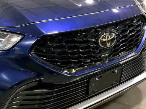 Used 2024 Toyota Highlander XSE image 30