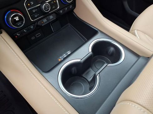 Used 2024 Chevrolet Tahoe Premier image 18