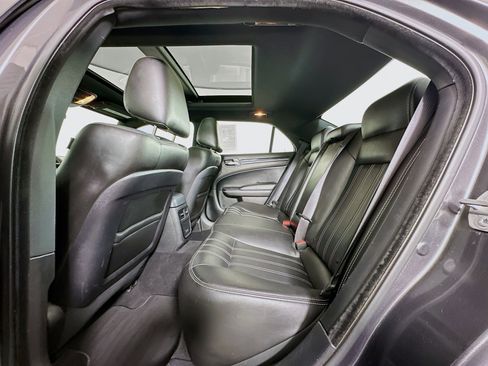 Used 2022 Chrysler 300 S RWD image 29