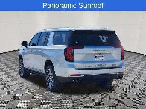 Used 2025 GMC Yukon XL Denali w/ Sun & Power Step Package image 3