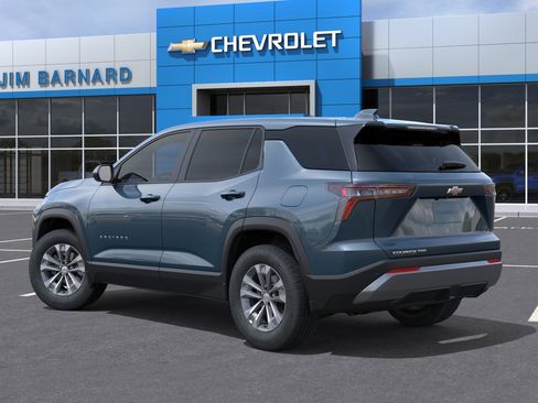 New 2026 Chevrolet Equinox LT AWD/4WD image 3