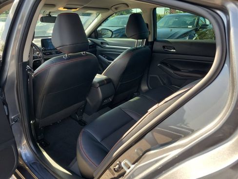 Certified 2024 Nissan Altima 2.5 SR FWD image 9