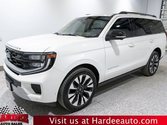 Used 2025 Ford Expedition Platinum w/ Driver's Package AWD/4WD video 2