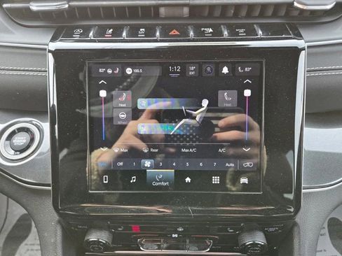 Used 2022 Jeep Grand Cherokee Altitude image 22