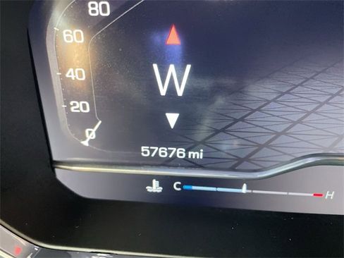 Used 2024 GMC Sierra 1500 SLT image 12