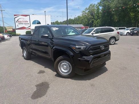 Used 2024 Toyota Tacoma SR RWD image 2