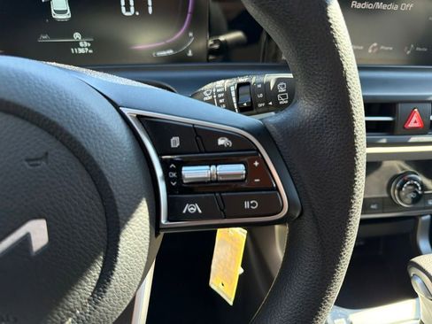 Certified 2024 Kia Seltos LX AWD/4WD image 17