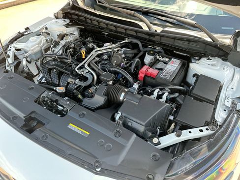 Used 2024 Nissan Altima 2.5 SR image 24