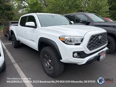 Used 2022 Toyota Tacoma TRD Off-Road AWD/4WD image 1