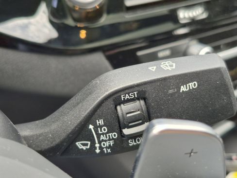Used 2023 BMW 540i xDrive w/ M Sport Package AWD/4WD image 36
