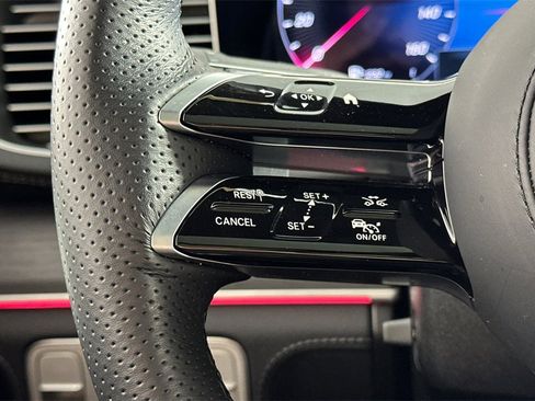 Used 2025 Mercedes-Benz GLS 450 4MATIC image 27