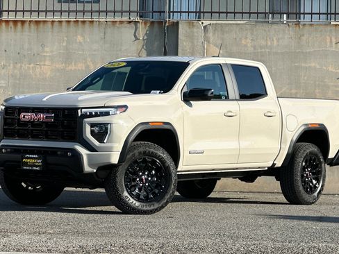 Used 2026 GMC Canyon Elevation w/ Convenience Package RWD image 8