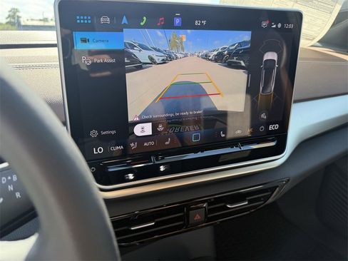 New 2025 Volkswagen ID.4 Pro image 19