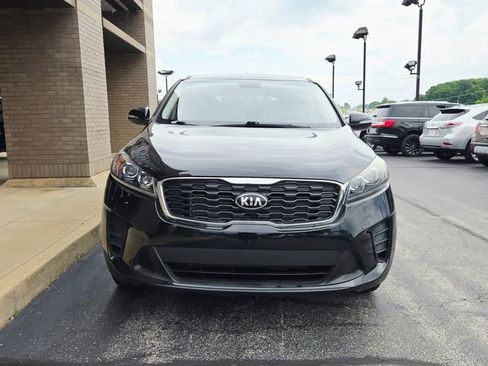 Used 2019 Kia Sorento FWD V6 image 2