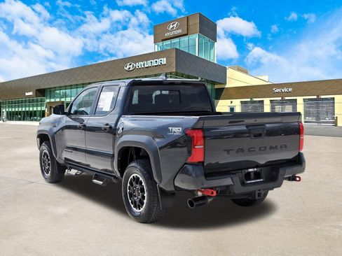 Used 2024 Toyota Tacoma TRD Off-Road w/ TRD Off Road Upgrade Package AWD/4WD image 7