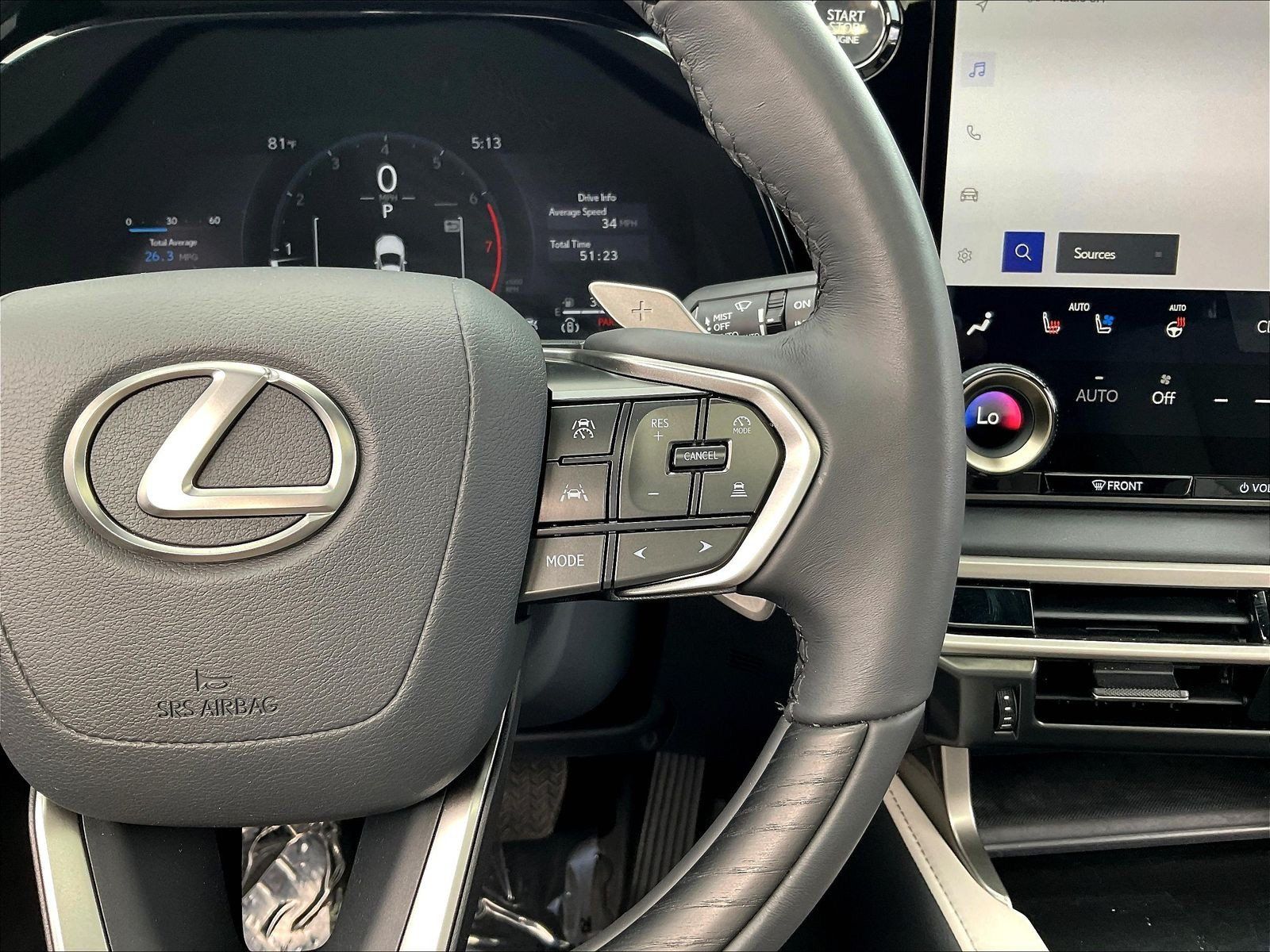 Used 2025 Lexus RX 350 Premium w/ Accessory Package (Z1) FWD image 12