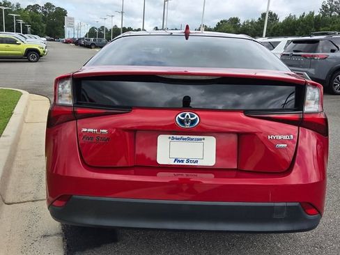 Used 2020 Toyota Prius L Eco FWD image 9