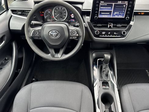 Used 2020 Toyota Corolla LE image 15