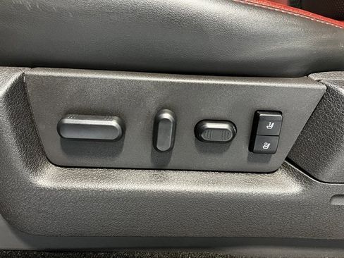 Used 2014 Ford F150 Raptor w/ Equipment Group 801A Luxury image 17