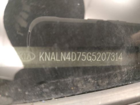 Used 2016 Kia Cadenza Limited image 33