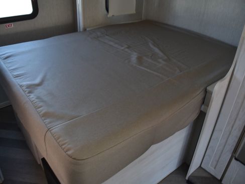 Used 2022 Mercedes-Benz Sprinter 3500 image 28