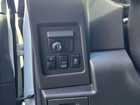 Used 2013 Nissan Rogue SL image 16