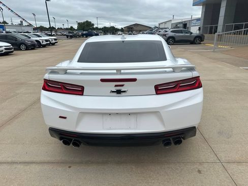 Used 2016 Chevrolet Camaro SS RWD image 27