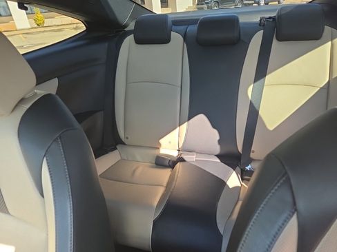 Used 2017 Honda Civic Touring image 13