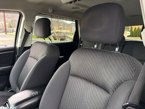 Used 2012 Dodge Journey SXT w/ Flexible Seating Group image 11