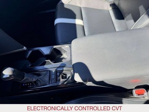 Used 2025 Toyota Camry SE FWD image 14