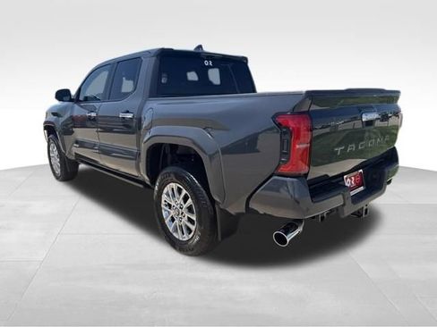 Used 2026 Toyota Tacoma Limited AWD/4WD image 5