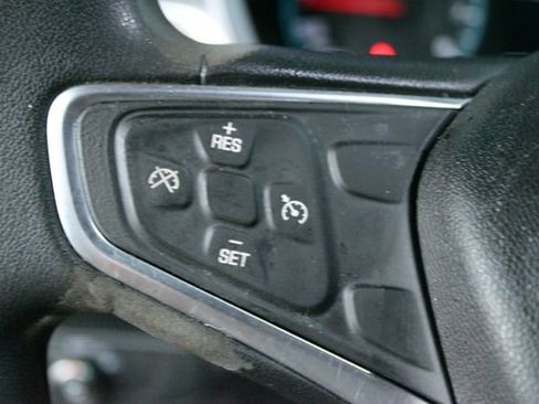 Used 2018 Chevrolet Equinox LS FWD image 15