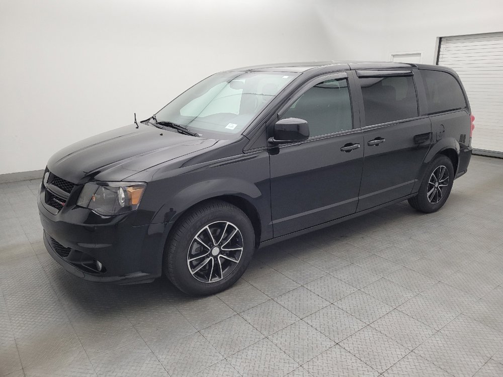 Used 2018 Dodge Grand Caravan SE FWD image 2