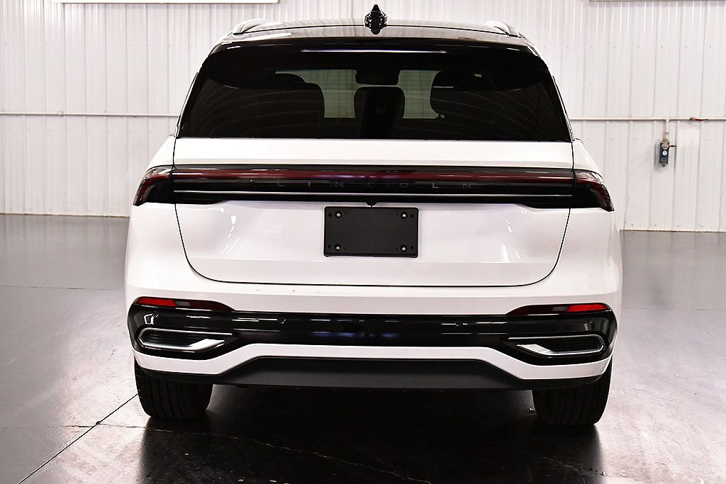 Used 2024 Lincoln Nautilus Reserve w/ Equipment Group 202A AWD/4WD image 7