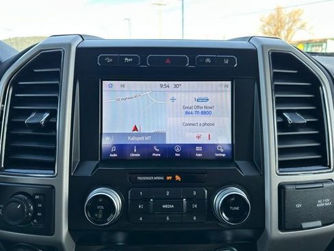Used 2020 Ford F150 Lariat w/ Equipment Group 502A Luxury AWD/4WD image 17