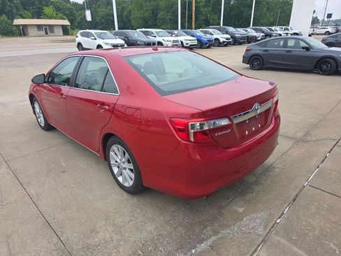 Used 2012 Toyota Camry XLE FWD image 3