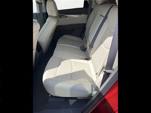 Used 2024 Cadillac XT5 Premium Luxury w/ Technology Package AWD/4WD image 11