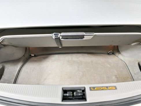 Used 2005 Lexus SC 430 Convertible image 13