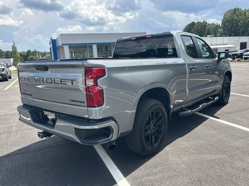 Used 2026 Chevrolet Silverado 1500 Custom w/ Turbomax Blackout Package RWD image 8