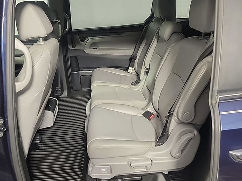 Certified 2019 Honda Odyssey EX-L image 17