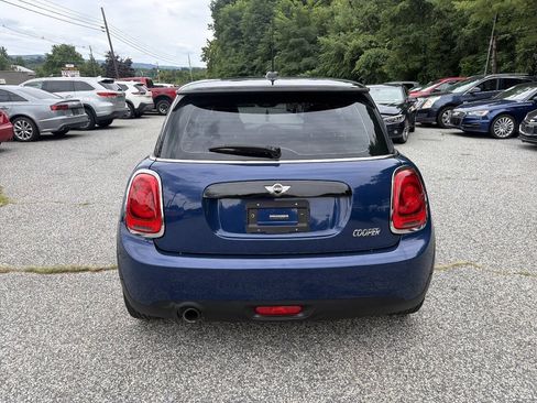 Used 2017 MINI Cooper 2-Door Hardtop FWD image 8