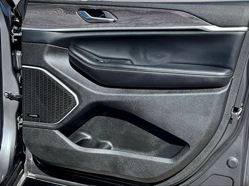 Used 2024 Jeep Grand Cherokee Limited 4xe image 28