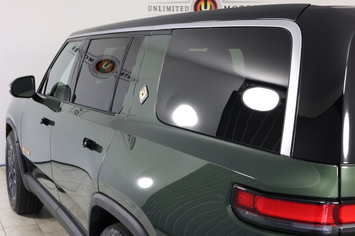 Used 2022 Rivian R1S Launch Edition Quad AWD/4WD image 41