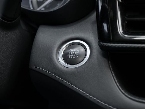 Used 2021 Toyota Highlander XSE image 29