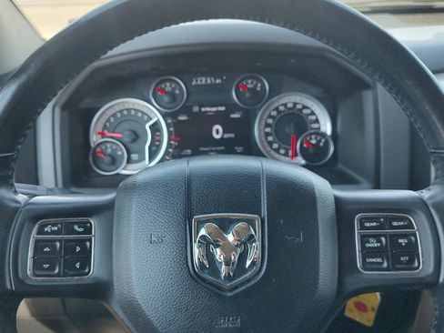 Used 2016 RAM 1500 Big Horn AWD/4WD image 9